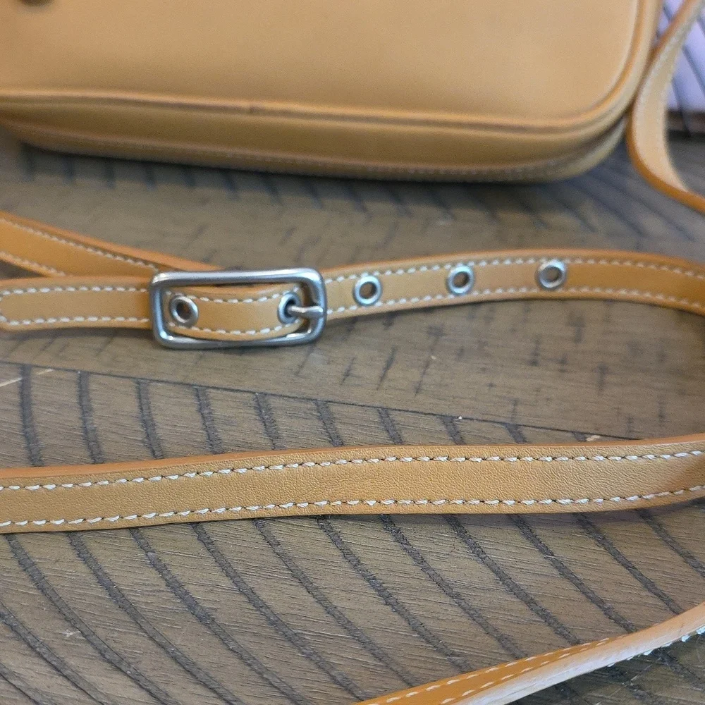 Coach  VINTAGE Baguette Camera Bag #9589